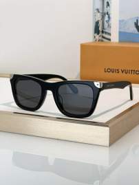 Picture of Louis Vuitton Sunglasses _SKUfw81854204fw